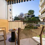 Chic Cinema In Cannes