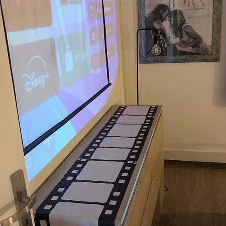 Apartment Chic Cinema In *