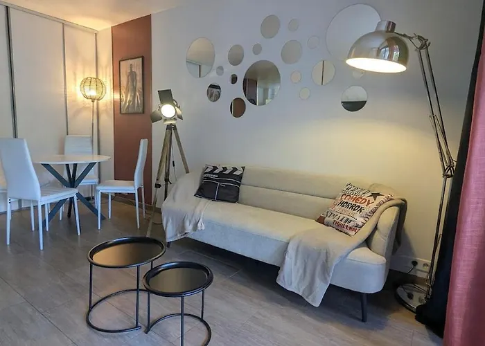 Chic Cinema In شقة كان